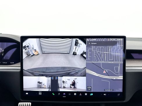 Used 2022 Tesla Model S image 8