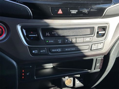 Certified 2023 Honda Passport EX-L image 28