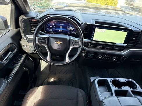 Certified 2025 Chevrolet Silverado 2500 LT w/ Z71 Chrome Sport Edition image 12