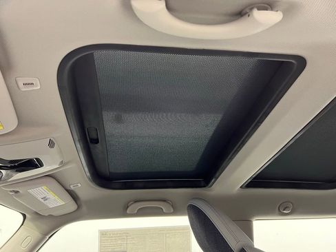 Certified 2025 MINI Cooper 2-Door Hardtop image 13