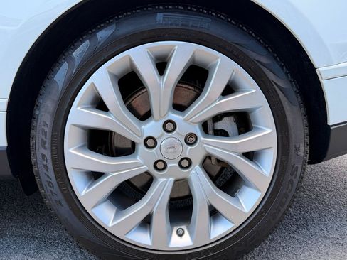 Used 2020 Land Rover Range Rover AWD/4WD image 9