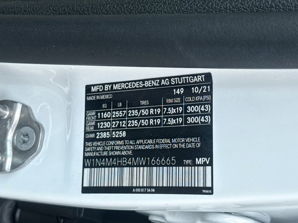 Used 2021 Mercedes-Benz GLB 250 4MATIC image 36