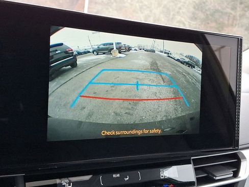 Used 2025 Toyota Sienna XLE image 16