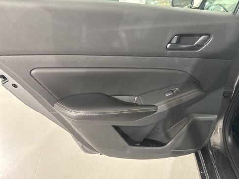 Used 2024 Nissan Altima 2.5 SV FWD image 17