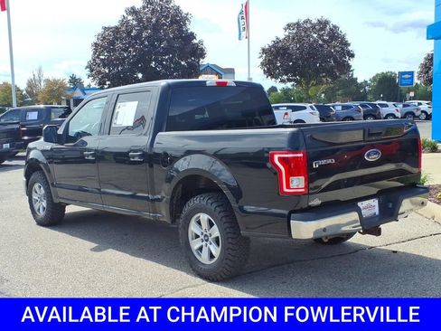 Used 2017 Ford F150 XLT w/ Trailer Tow Package RWD image 4