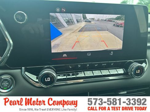 New 2026 GMC Canyon Elevation w/ Convenience Package image 17