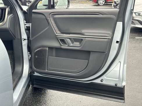 Used 2023 Rivian R1S Adventure image 12