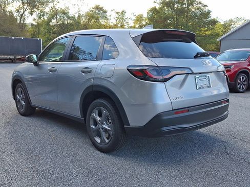 New 2026 Honda HR-V LX image 4