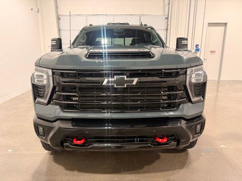 Used 2025 Chevrolet Silverado 2500 LTZ w/ Trail Boss Package image 2