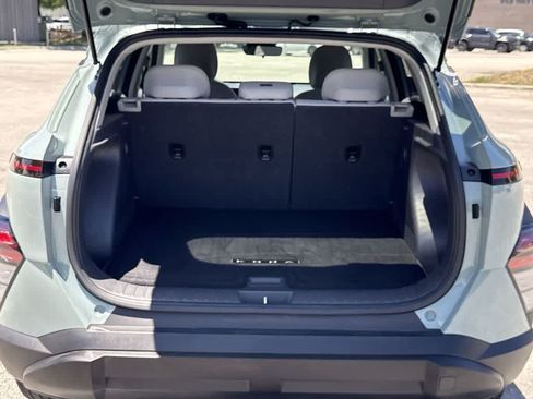 Used 2025 Hyundai Kona SE FWD image 25