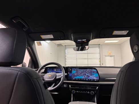 New 2026 Chevrolet Traverse LT FWD image 22