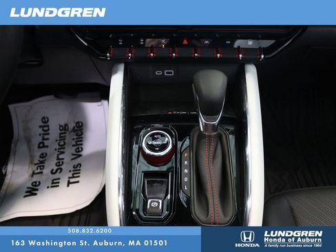 Used 2024 GMC Canyon AT4X image 26