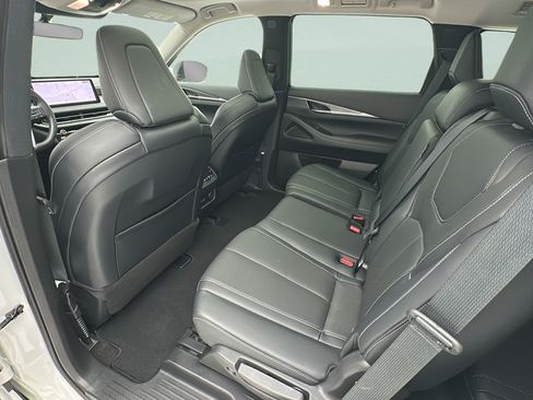 Used 2024 INFINITI QX60 Luxe AWD/4WD image 10