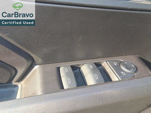Used 2025 Chevrolet Colorado Trail Boss AWD/4WD image 10