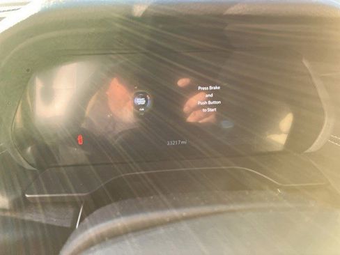 Certified 2022 Jeep Grand Cherokee Limited image 10