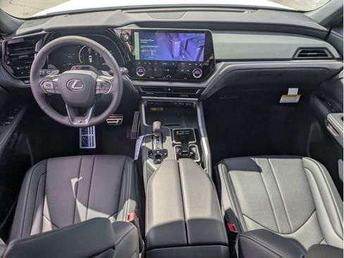 New 2026 Lexus TX 500h AWD image 24