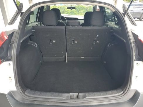 Used 2018 Nissan Kicks SR FWD image 9