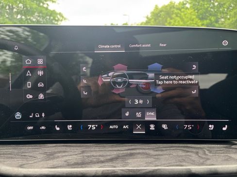 Used 2025 Audi Q5 Premium Plus w/ Premium Plus AWD/4WD image 18