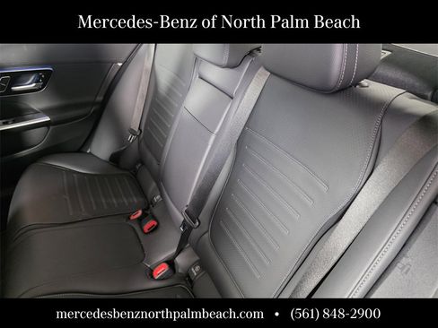Used 2024 Mercedes-Benz C 300 Sedan image 15