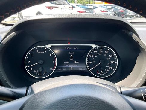 Used 2022 Nissan Sentra SR w/ SR Premium Package FWD image 20
