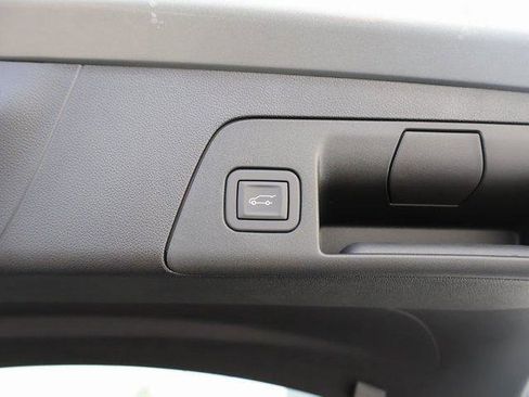 New 2025 Buick Envision Sport Touring image 15