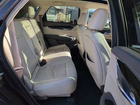 Used 2017 Cadillac XT5 Premium Luxury image 20