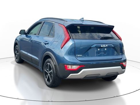 Used 2024 Kia Niro EX FWD image 4