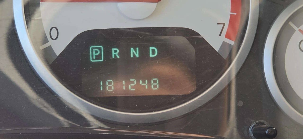 Used 2010 Dodge Grand Caravan SXT FWD image 11