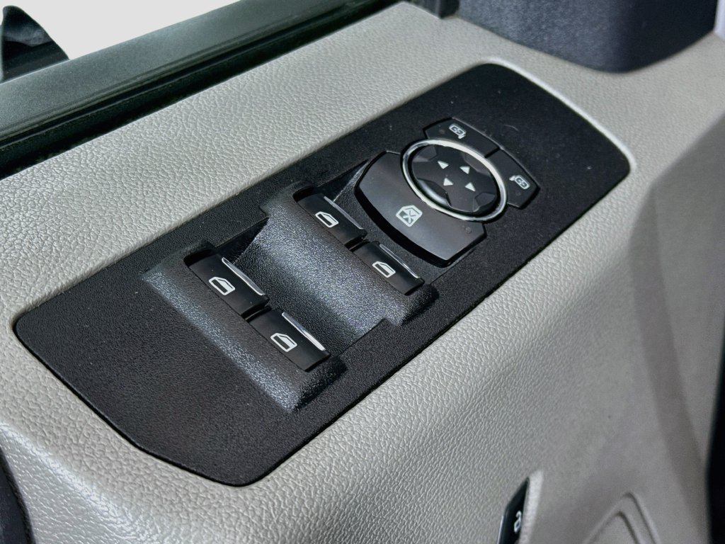 Used 2022 Ford F350 XL w/ Power Equipment Group AWD/4WD image 17