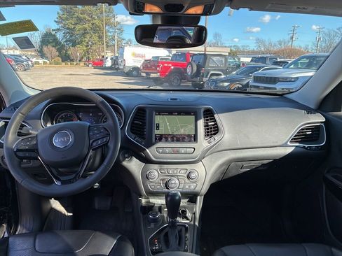 Used 2023 Jeep Cherokee Altitude Lux w/ Lux Elite Package image 25