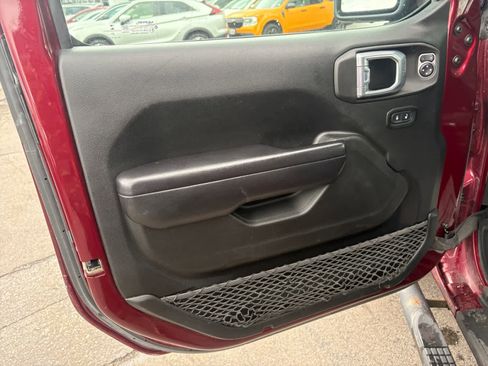 Used 2021 Jeep Wrangler Unlimited Sport image 11