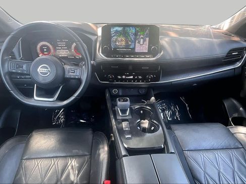 Used 2021 Nissan Rogue Platinum FWD image 16