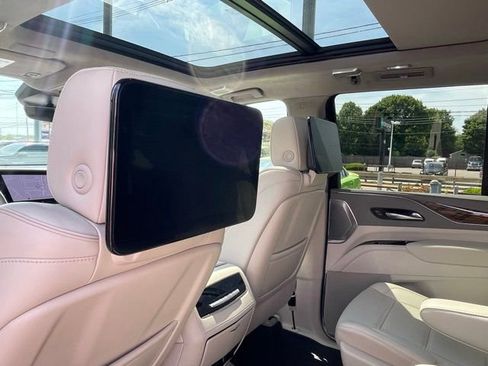 Used 2021 Cadillac Escalade Sport Platinum AWD/4WD image 15
