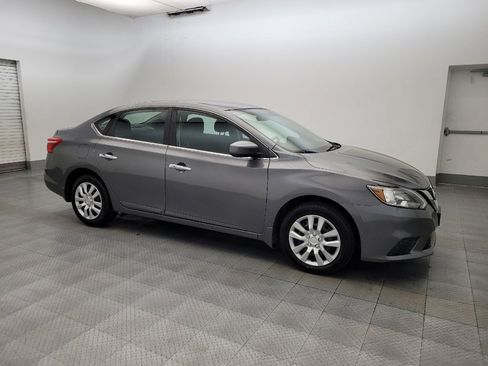 Used 2017 Nissan Sentra SV w/ Driver's Assist Package FWD image 11