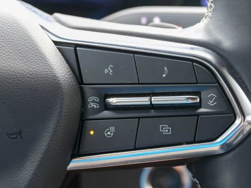 Used 2024 Chevrolet Traverse LT FWD image 31