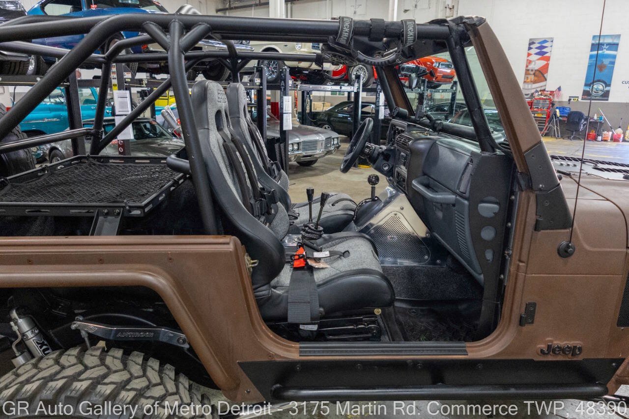 Used 1998 Jeep Wrangler SE AWD/4WD image 24