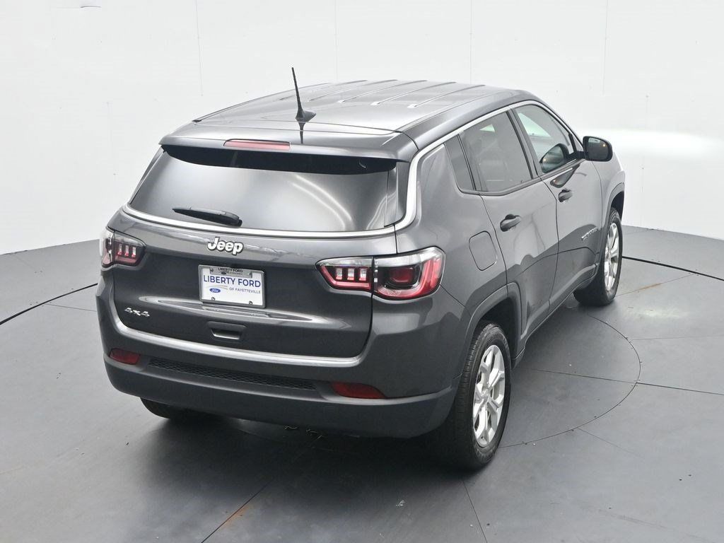 Used 2024 Jeep Compass Sport AWD/4WD image 36