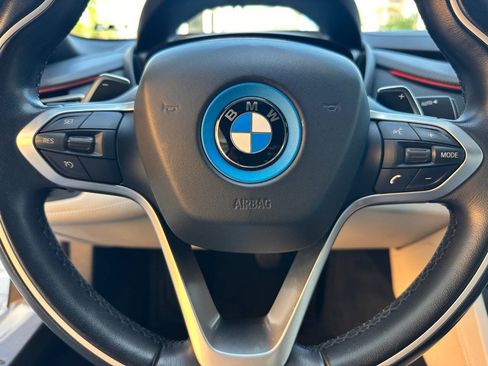 Used 2019 BMW i8 Roadster AWD/4WD image 13