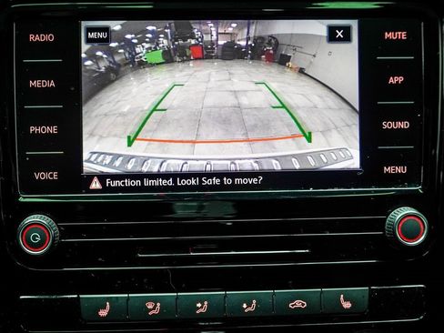 Used 2021 Volkswagen Passat 2.0T SE image 23