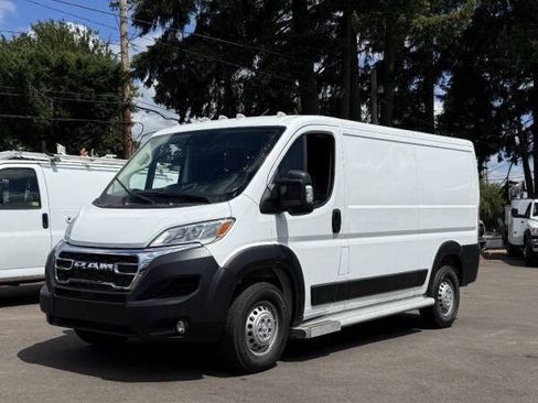 Used 2025 RAM ProMaster 2500 w/ U-Haul Equipment Group FWD image 2