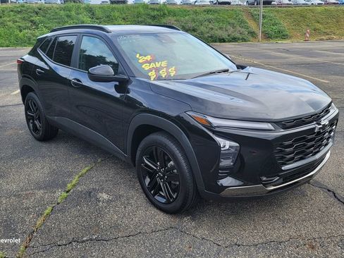 Used 2024 Chevrolet Trax ACTIV w/ Driver Confidence Package FWD image 16