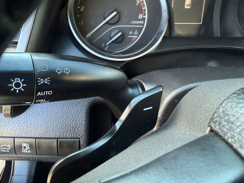 Used 2019 Toyota Camry SE image 14