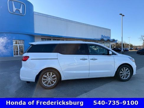 Used 2019 Kia Sedona EX w/ EX Premium Package image 7