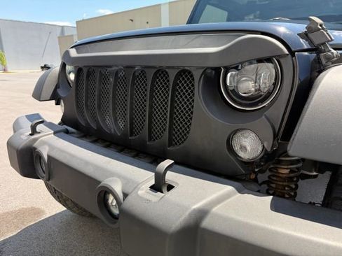 Used 2015 Jeep Wrangler Sport AWD/4WD image 33