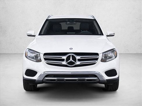 Used 2018 Mercedes-Benz GLC 300 image 2