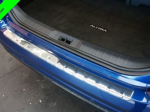 Certified 2023 Nissan Altima 2.5 SR w/ SR Premium Package image 42