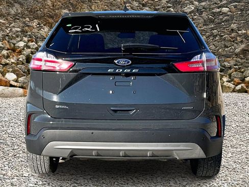 Used 2021 Ford Edge SEL image 4
