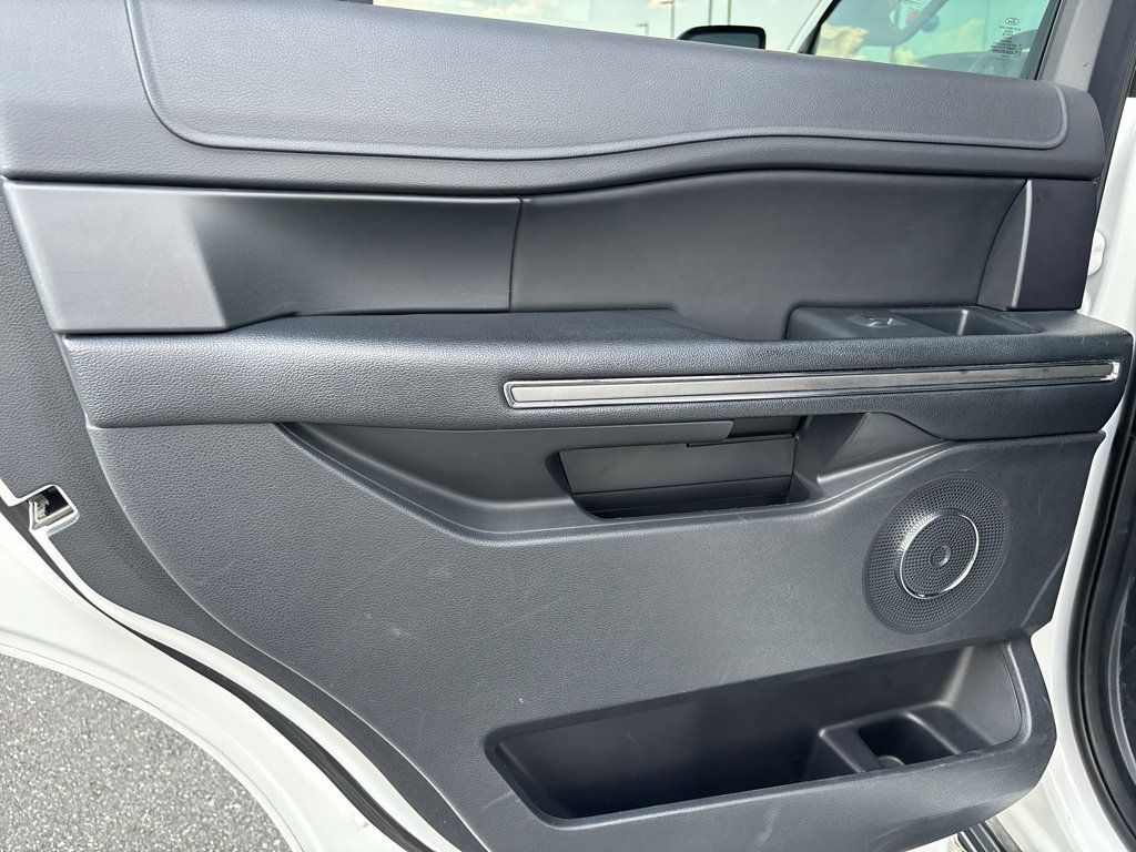 Used 2024 Ford Expedition XLT RWD image 22