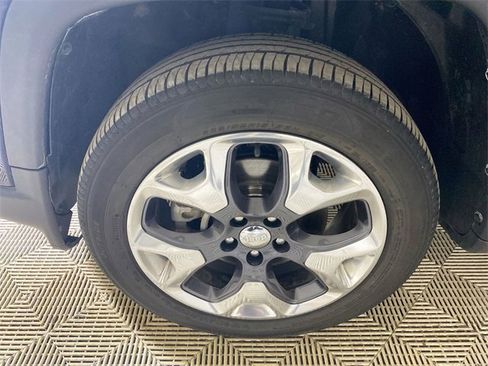 Used 2020 Jeep Compass Limited w/ Safety & Security Group image 22