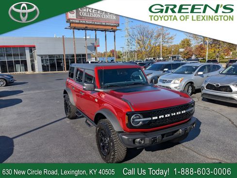 Used 2023 Ford Bronco Wildtrak image 1